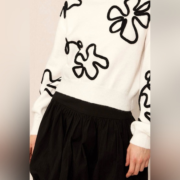 NWT Boutique Jazlyn Mock Neck Floral Outline Sweater – Cream - Picture 5 of 5